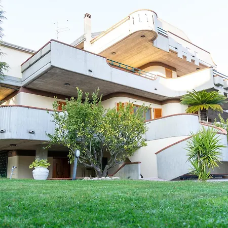 Monaco 4* Mosciano SantʼAngelo