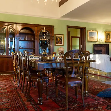 Monaco Bed and Breakfast 4*