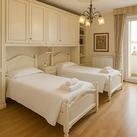 Nocleg ze śniadaniem Monaco 4*